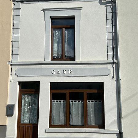 Cafe Du Pecheurs Villa Буйон Екстериор снимка